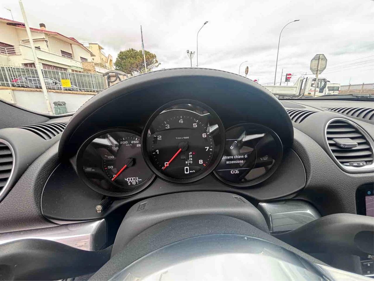 Porsche 718 Spyder Cayman 2.0