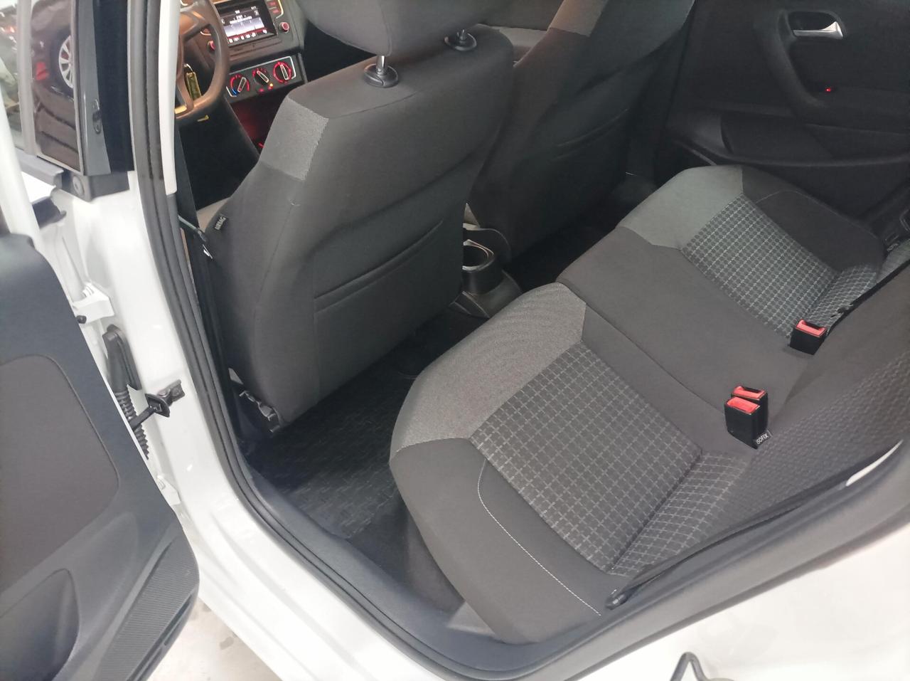 Volkswagen Polo 1.4 TDI 5p. CV 90 Comfortline BlueMotion Technology 06/2015