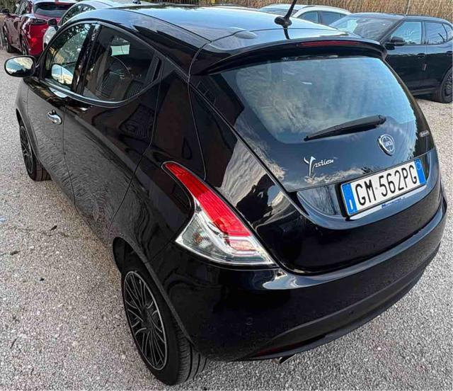 LANCIA Ypsilon 1.0 FireFly 5 porte S&S Hybrid Gold