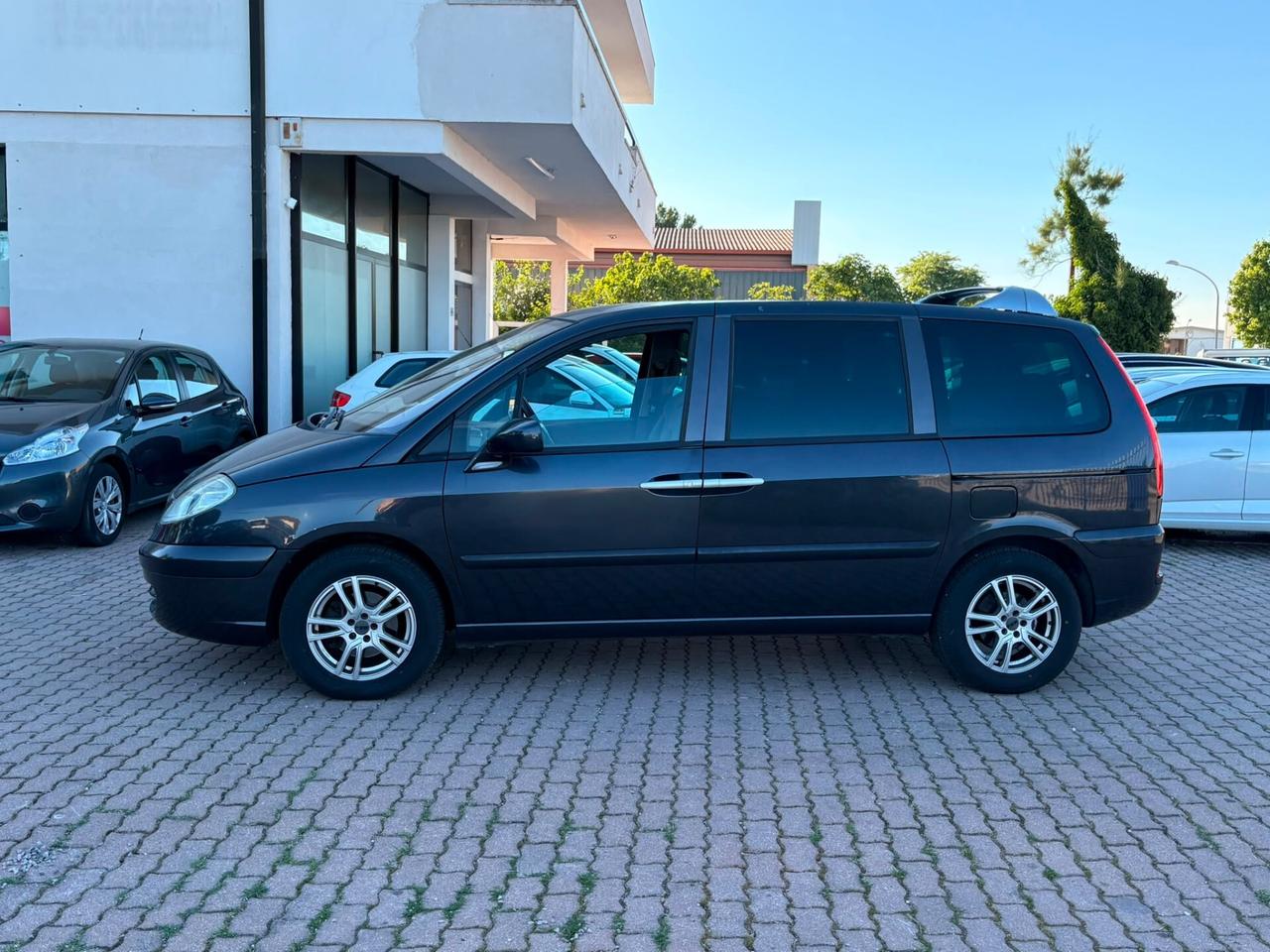 Citroen C8 2.0 HDi 120CV Elegance 7 POSTI