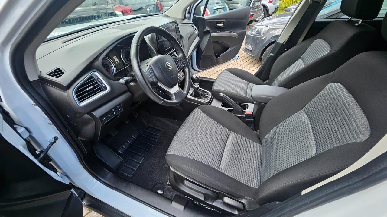 Suzuki S-Cross 1.4 Hybrid Top