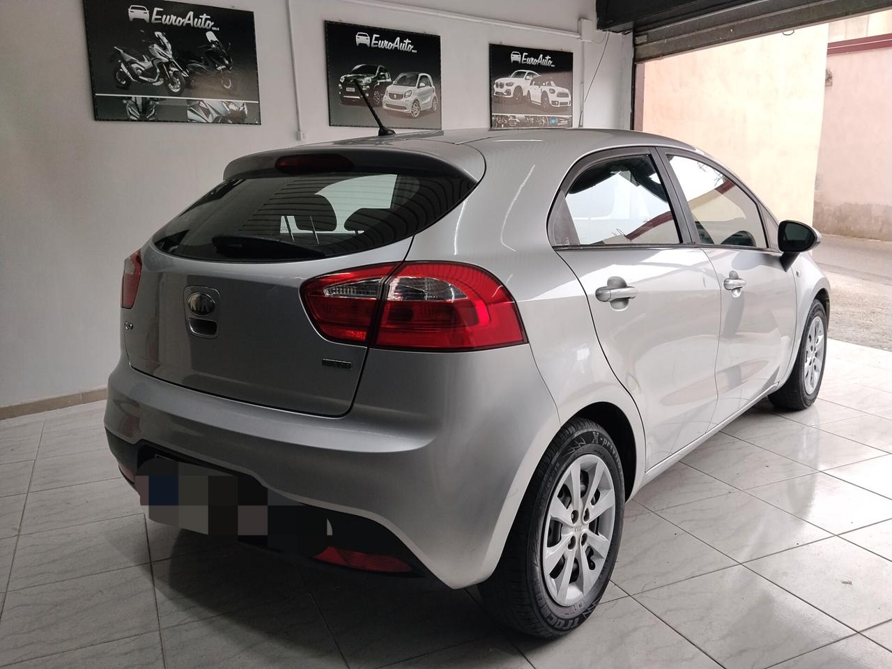 Kia Rio 1.1 diesel 75 CV 2013 CON GARANZIA