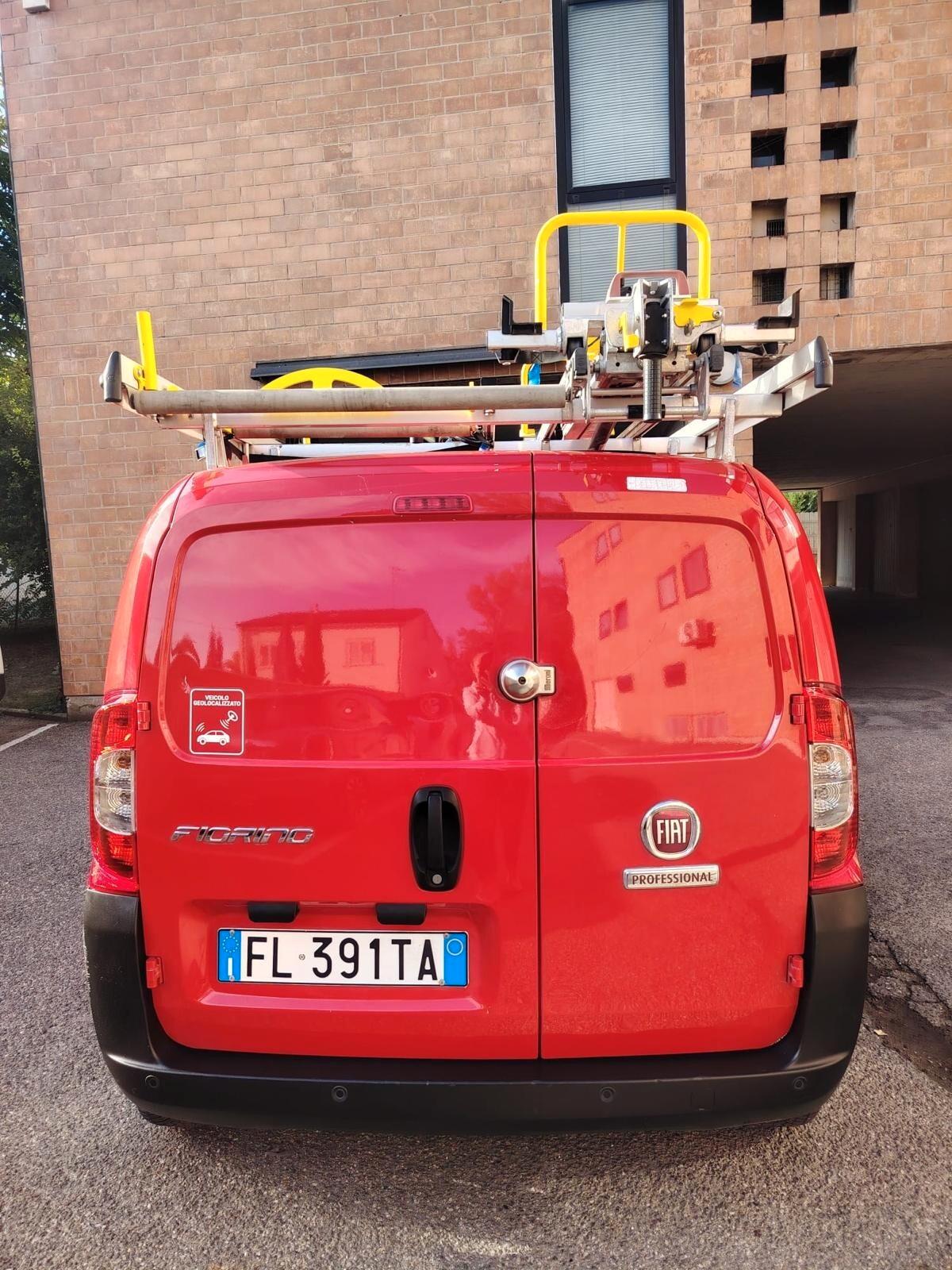 Fiat Fiorino 1.3 MJT 95CV Combinato Adventure M1