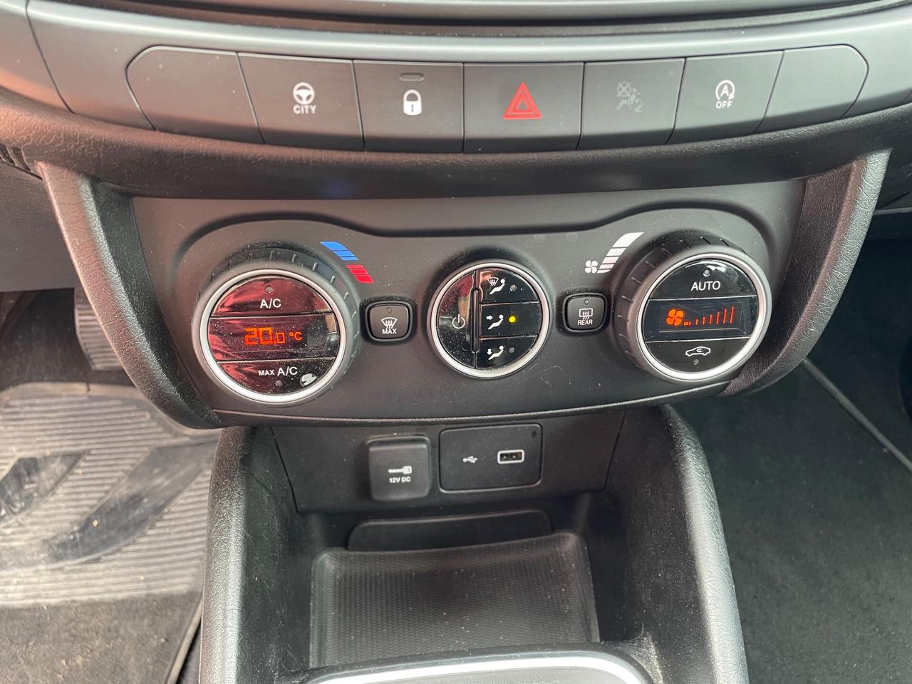 Fiat Tipo 1.3 Mjt S&S SW Lounge