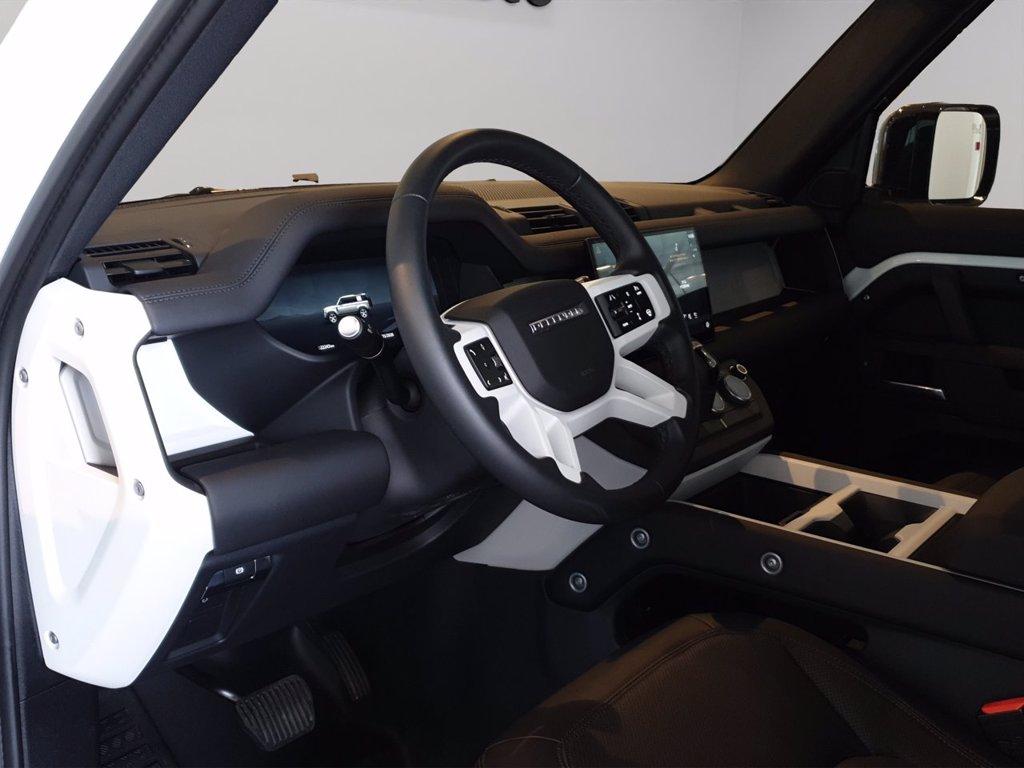 LAND ROVER Defender 110 3.0d i6 mhev x-dynamic se awd 200cv auto del 2024