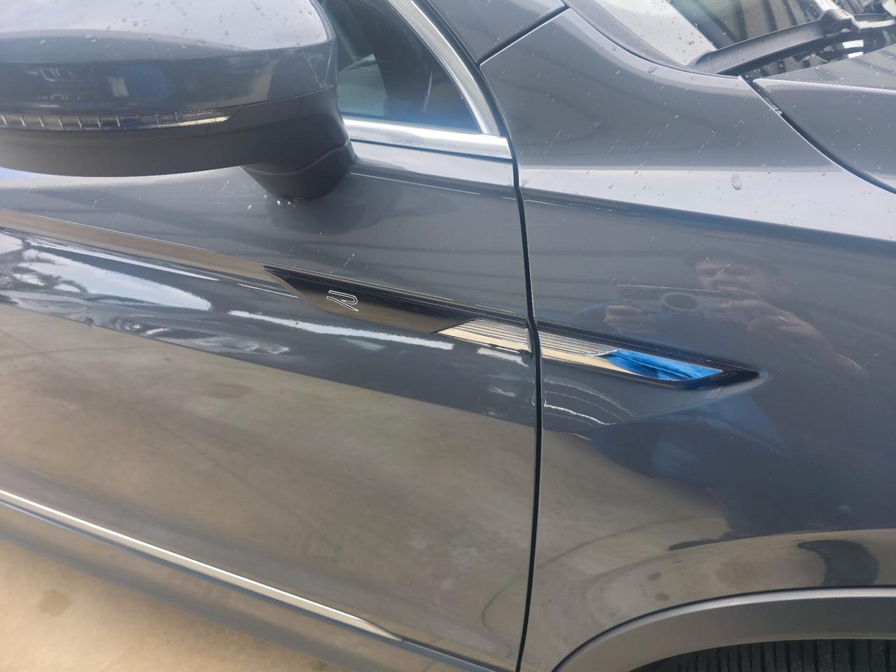 Volkswagen Tiguan 2.0 TDI 150 CV SCR DSG R-Line