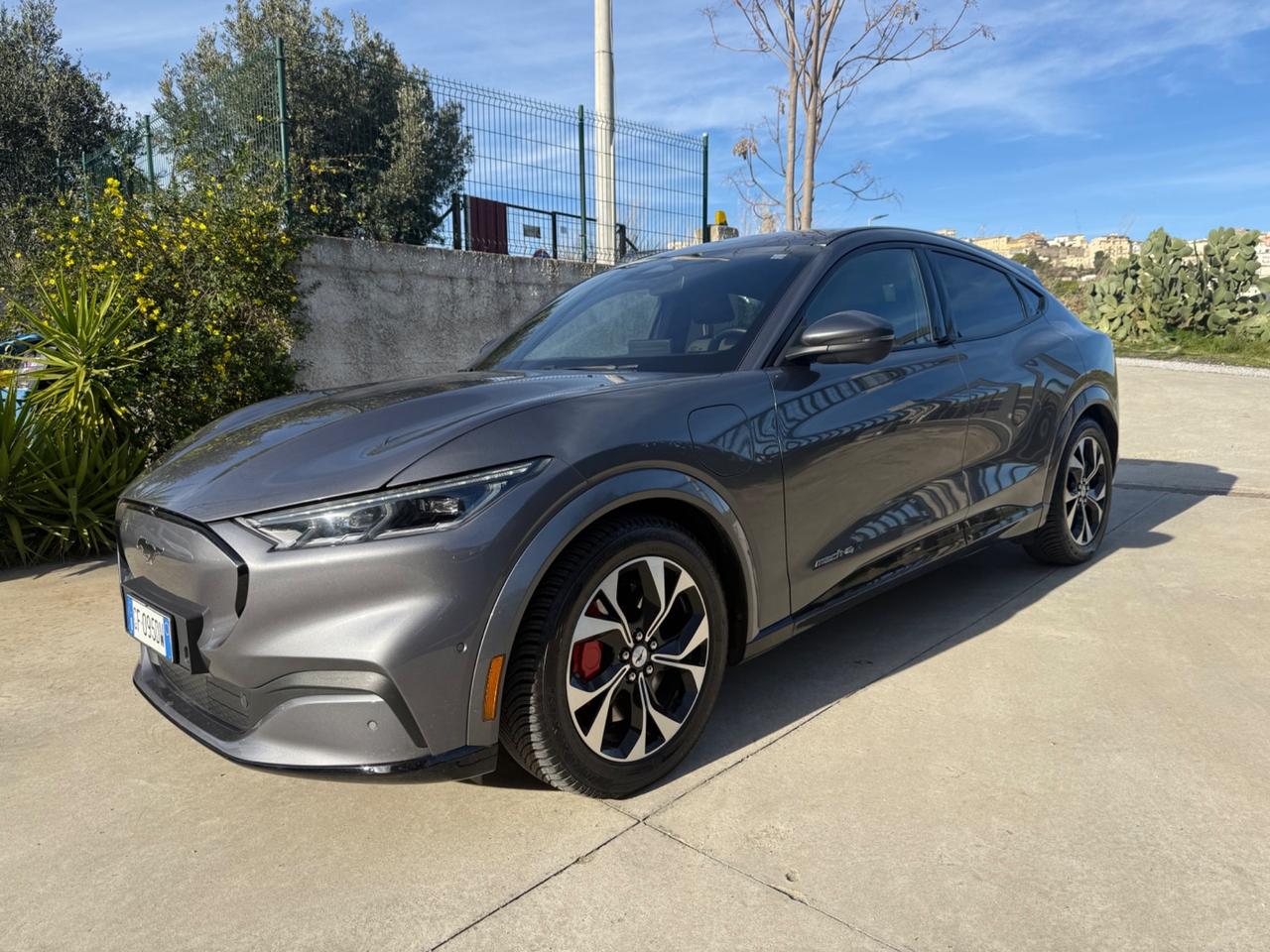 Ford Mustang Mach-E AWD Extended Range First Edition 351 CV