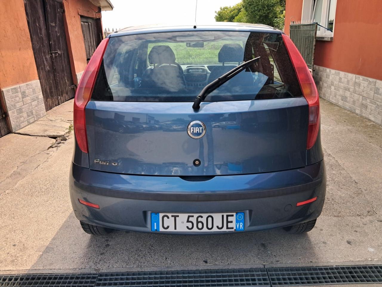 Fiat Punto 1.2 5 porte Actual gpl valido neopatentati