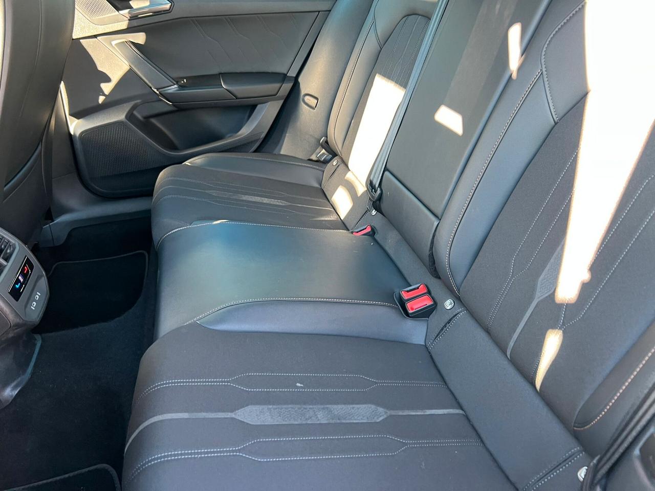 Cupra Leon 2.0 TSI 245 CV DSG VZ Carbon