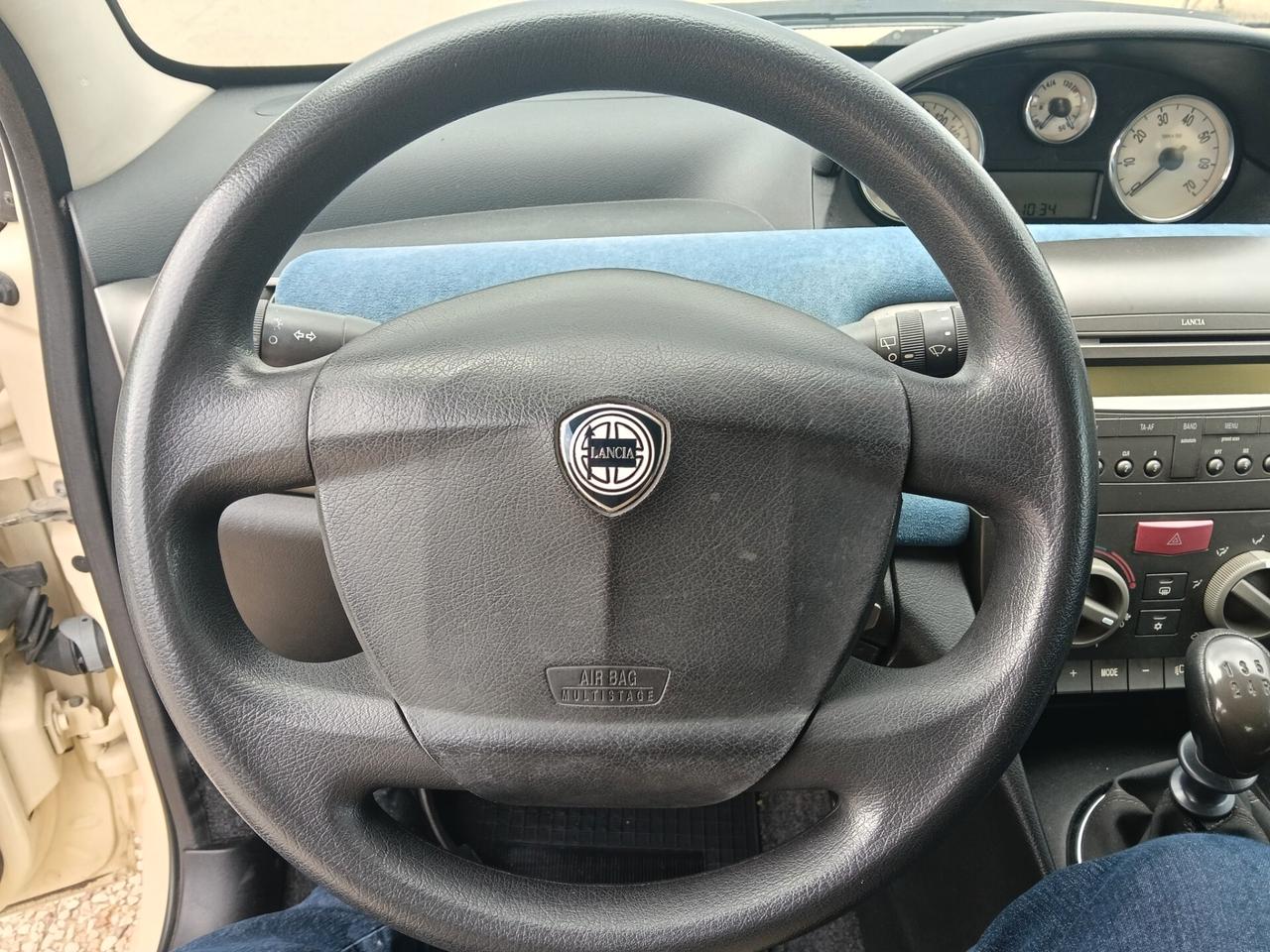 Lancia Ypsilon 1.2 16V Argento solo 89000 km