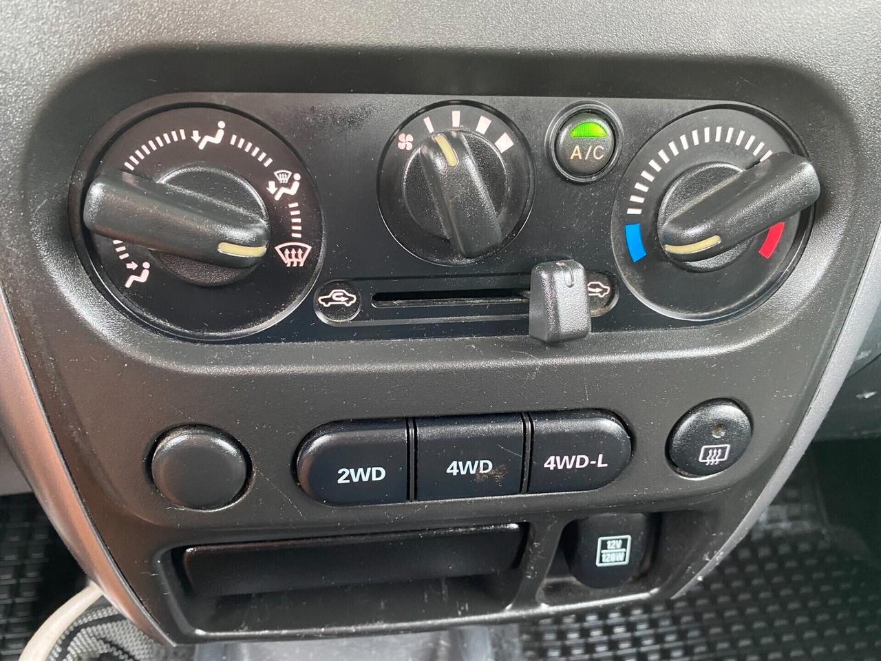 Suzuki Jimny 1.3i 16V cat 4WD Special >55000 Km
