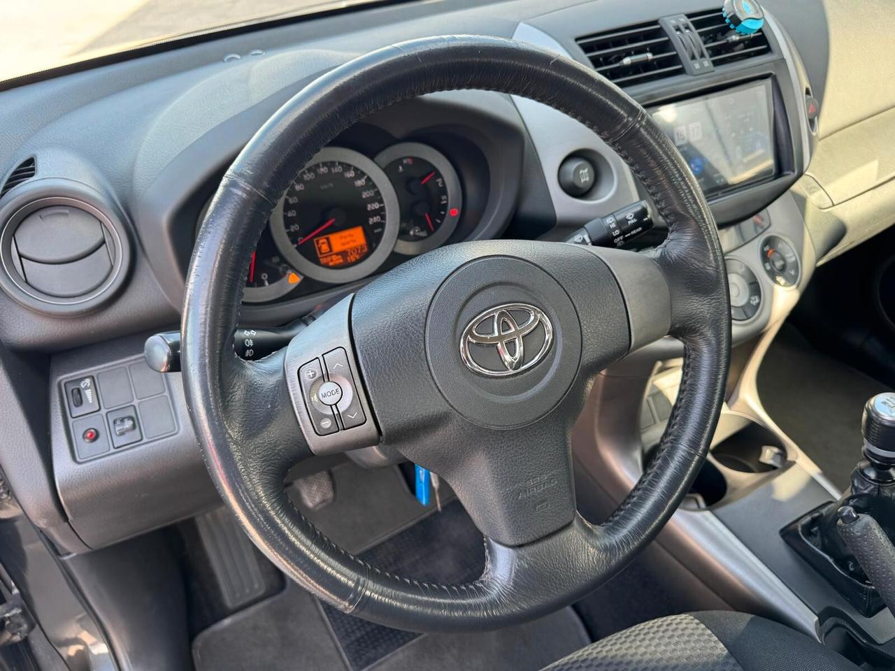 Toyota RAV 4 RAV4 2.2 D-4D 136 CV Sol