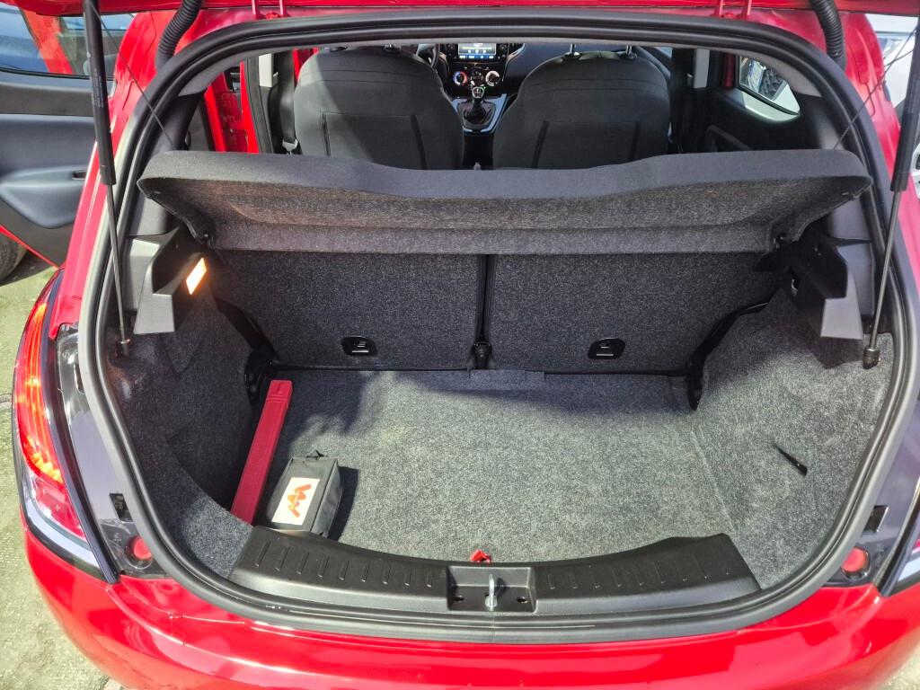 Lancia Ypsilon 1.0 5 porte Hybrid 2023