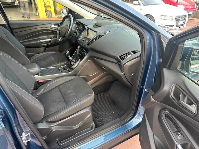 Ford Kuga 1.5 TDCI 120 CV S&S 2WD ST-Line