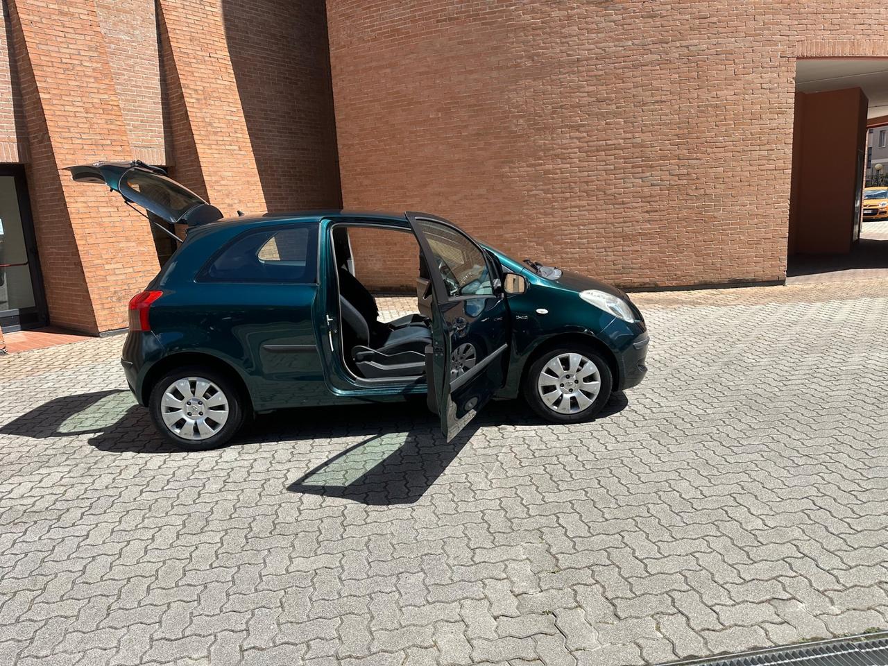 Toyota Yaris 1.4 D-4D 3 porte M-MT Sol
