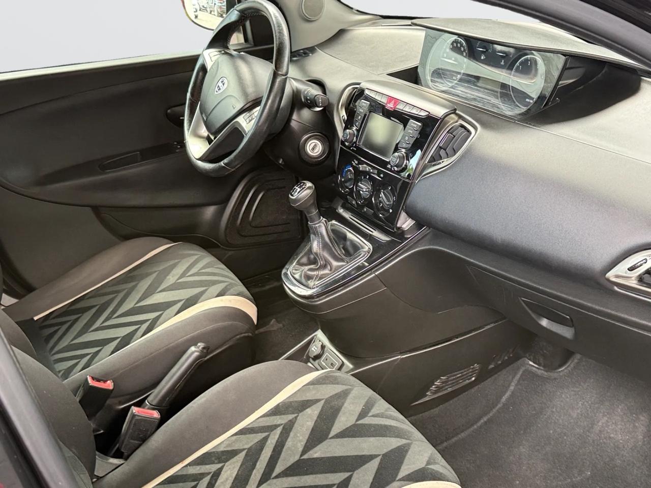 Lancia YPSILON 1.3 MTJ 95 CV NEOPATENTATI*