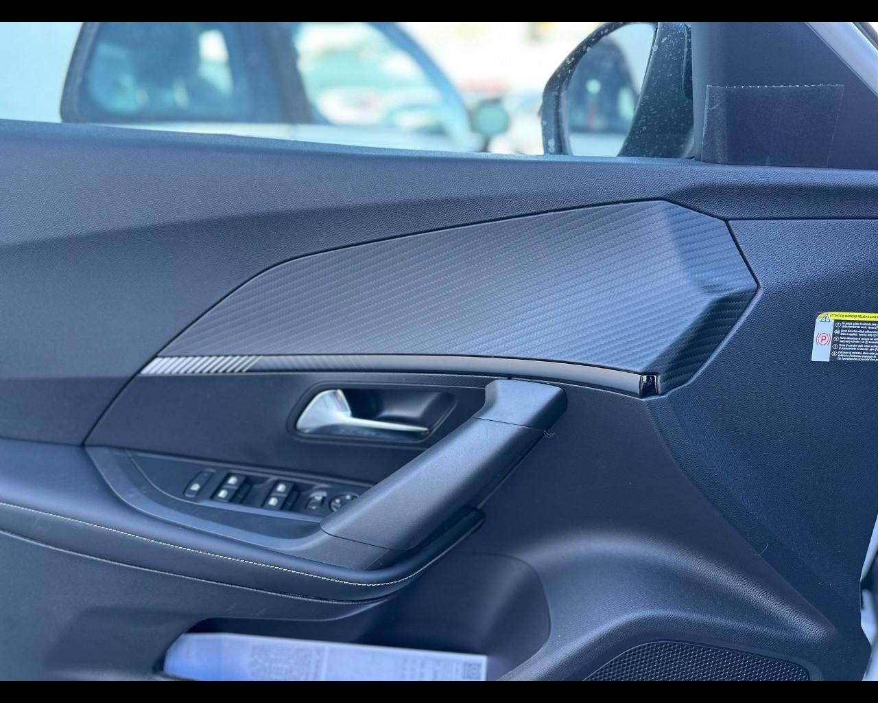 PEUGEOT 2008 II 2023 - 2008 1.2 puretech Allure s&s 130cv eat8