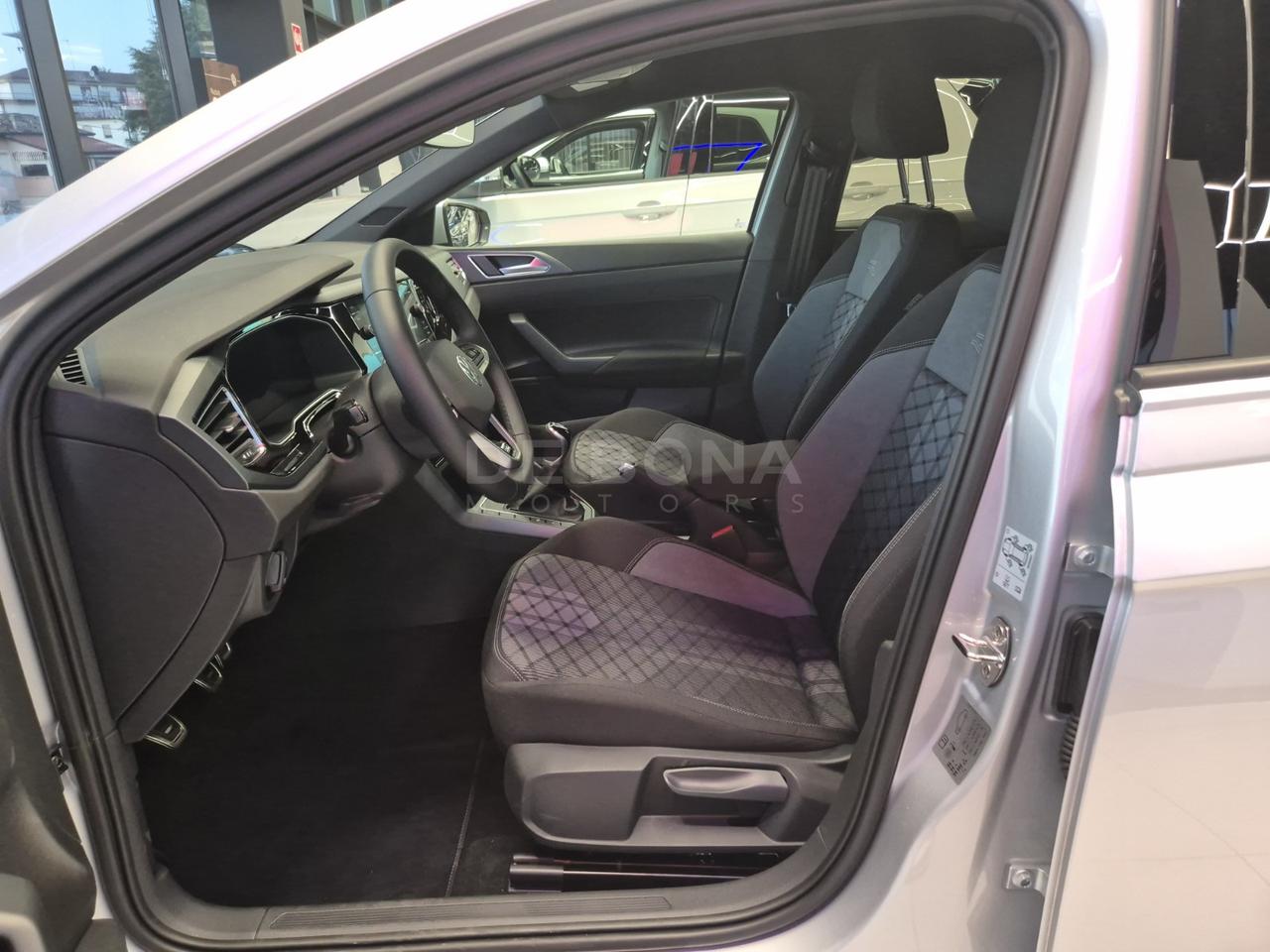 Volkswagen Polo 1.0 tsi r-line plus 115cv dsg