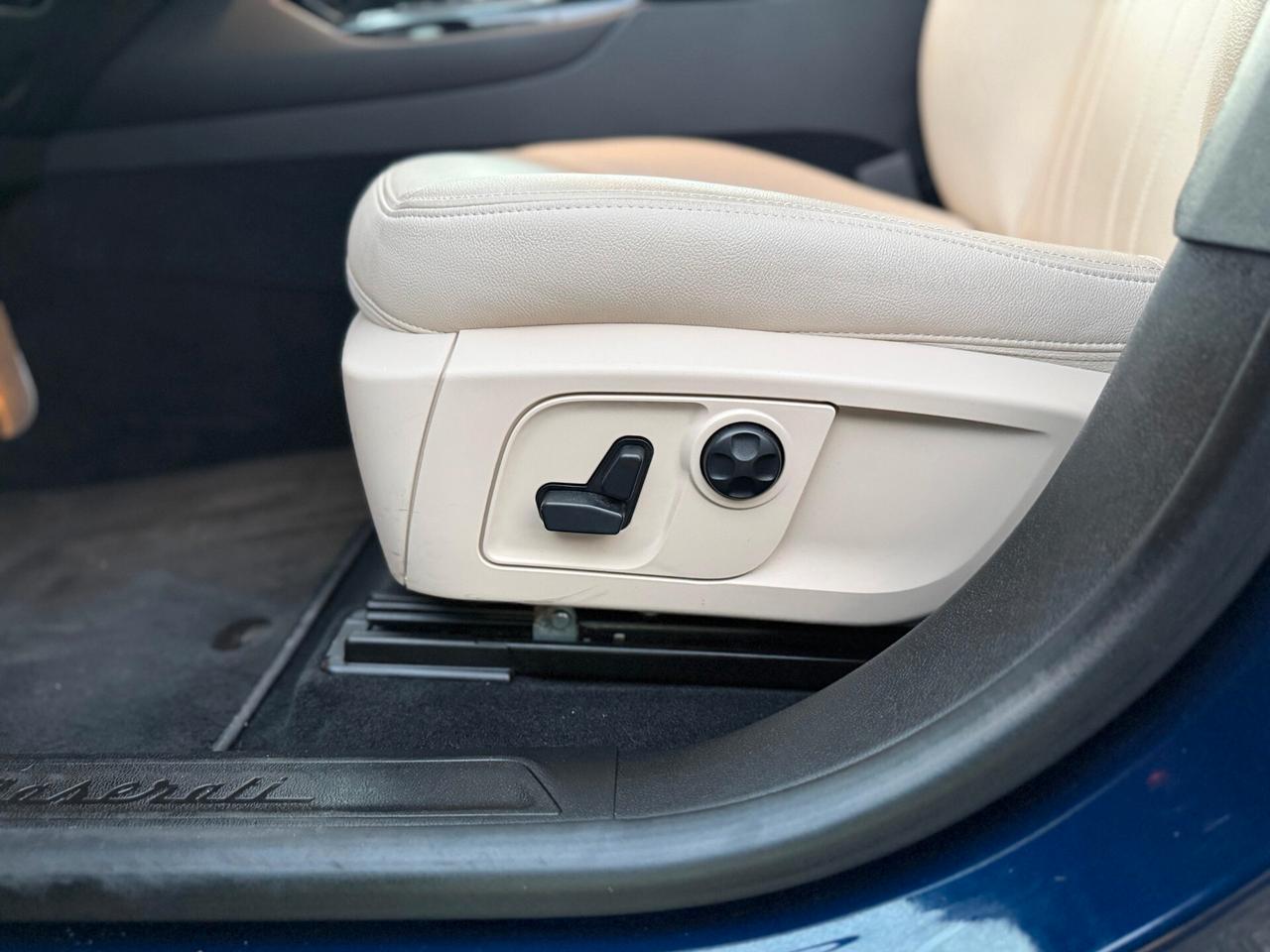 Maserati Levante 3.0 V6 Diesel 250 CV AWD Gransport