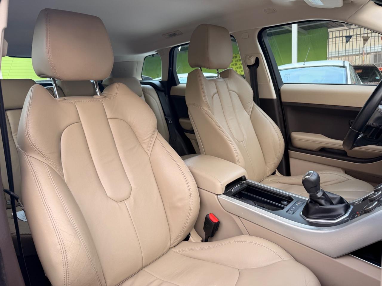 Land Rover Range Evoque 2.2 TD4 5p. Prestige 150.000 KM