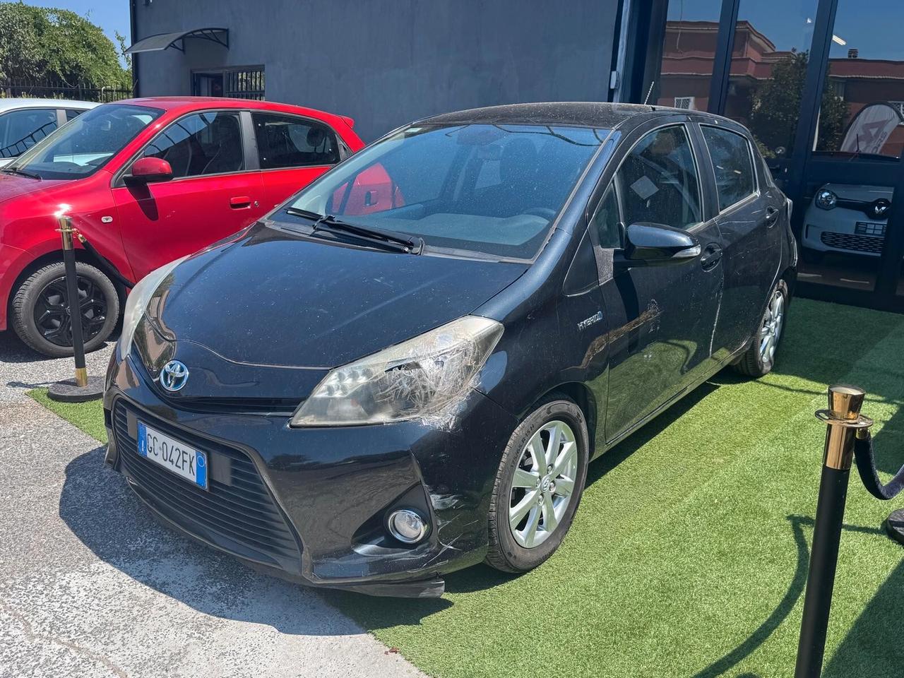 Toyota Yaris 1.5 75CV HYBRID,AUTOMATICA,RETRO,NAVI,NEOPRATENTATI,UNIPRO