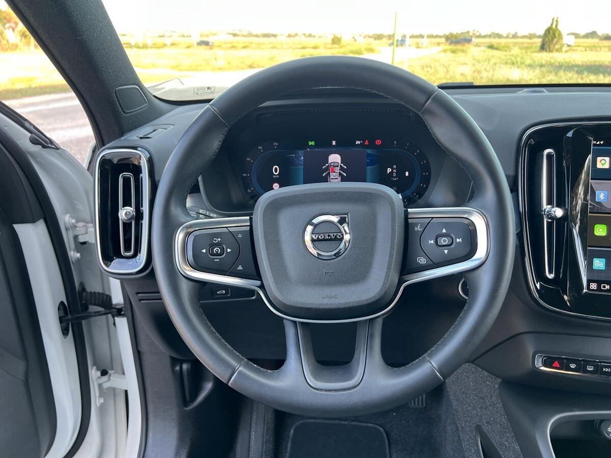 Volvo XC40 B3 automatico Core