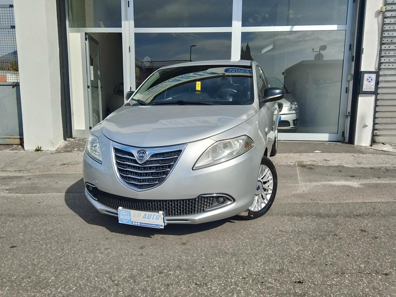 Lancia Ypsilon 1.2 69 CV 5 porte S&S Gold GPL
