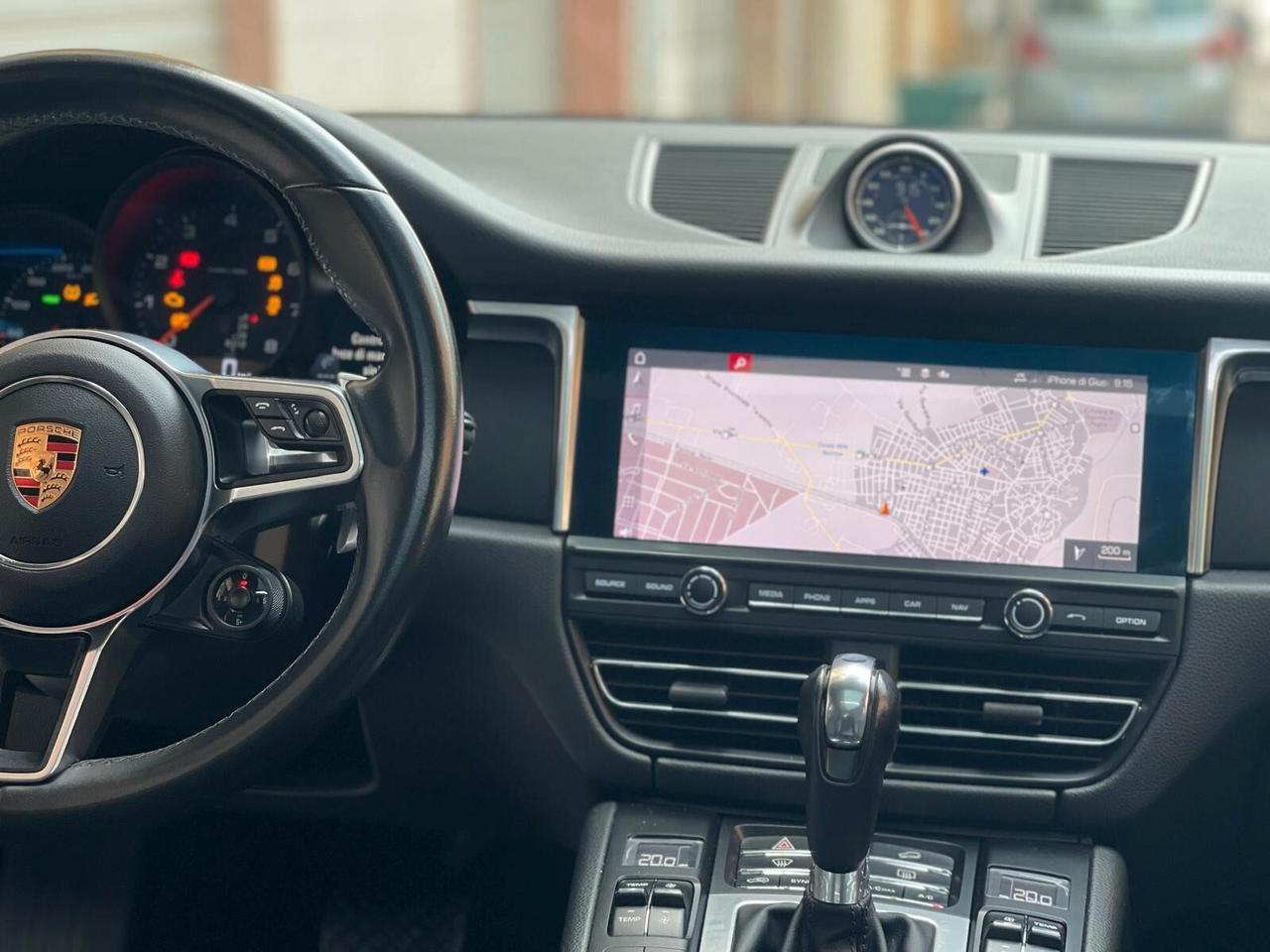 Porsche Macan 2.0 TETTO/FULL