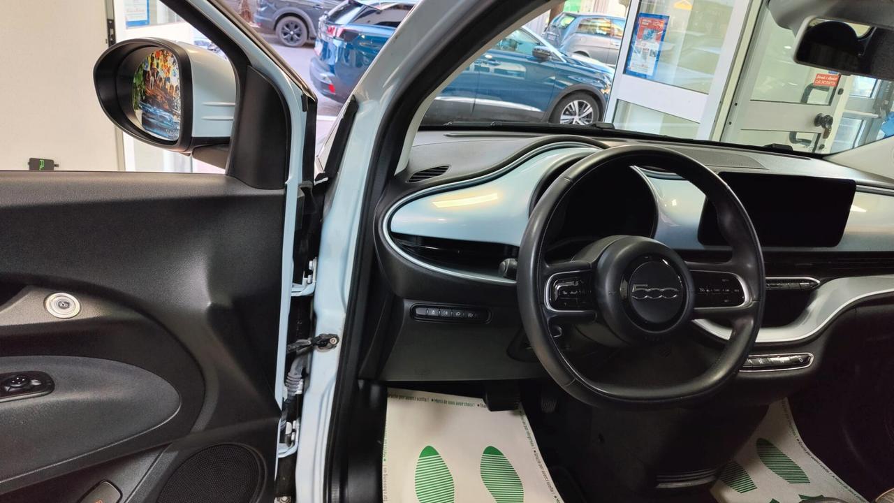 Fiat 500e Berlina 42 kWh