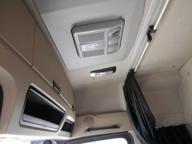 MERCEDES-BENZ ACTROS 1848