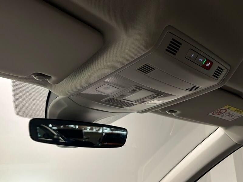 Volkswagen T-Cross Advanced 1.0 TSI 81 kW (110 CV) Manuale