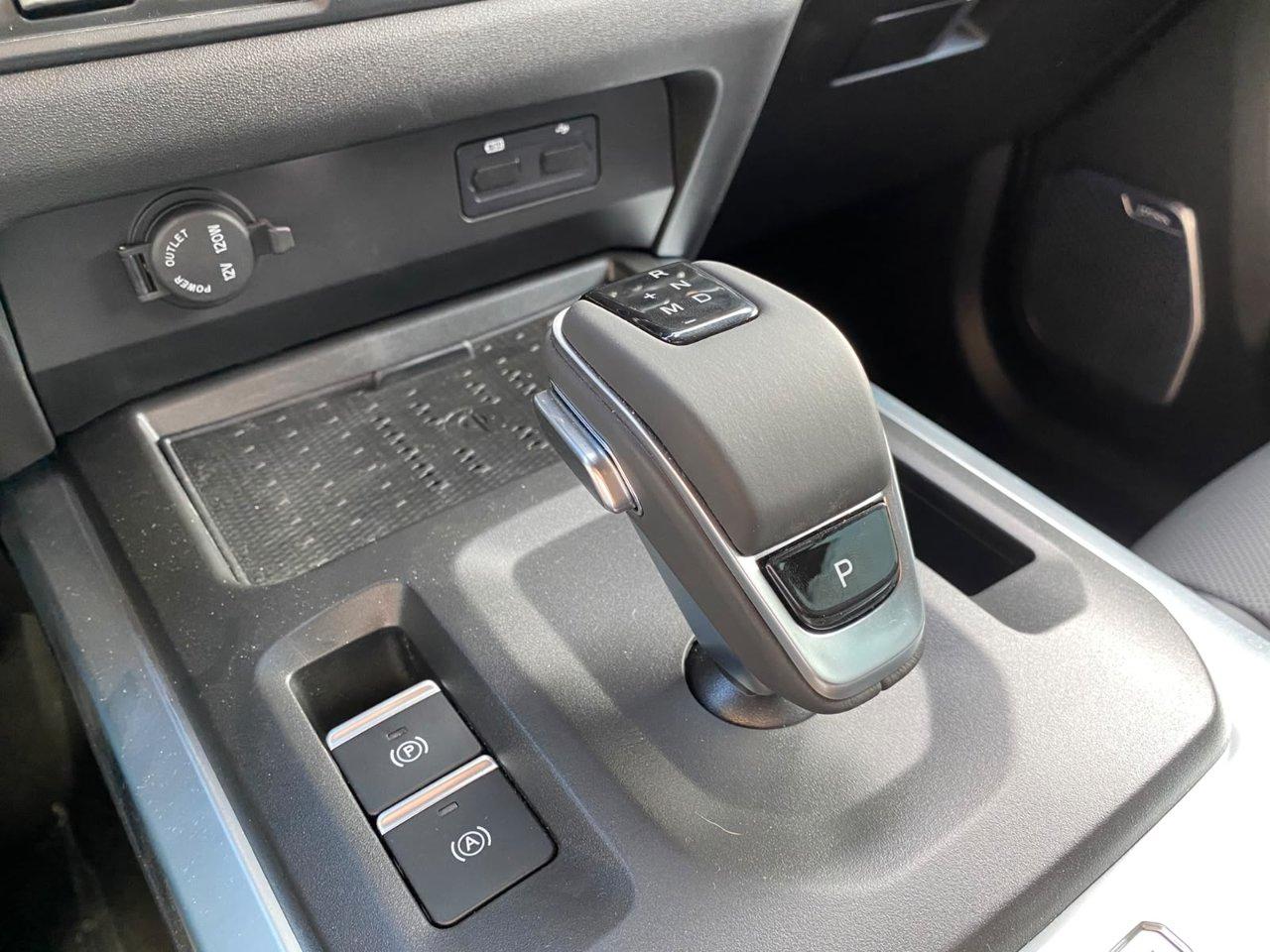 EMC 212 2.0 tgdi Officer 4wd 8at