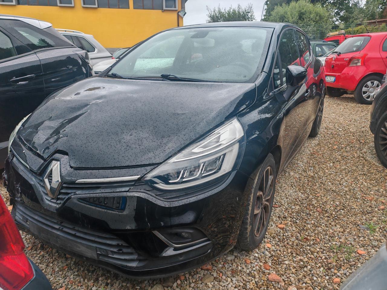 Renault Clio dCi 5 porte incidentata