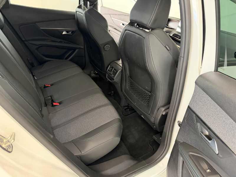 PEUGEOT 3008 II 2021 - 3008 1.5 bluehdi Allure s&s 130cv eat8