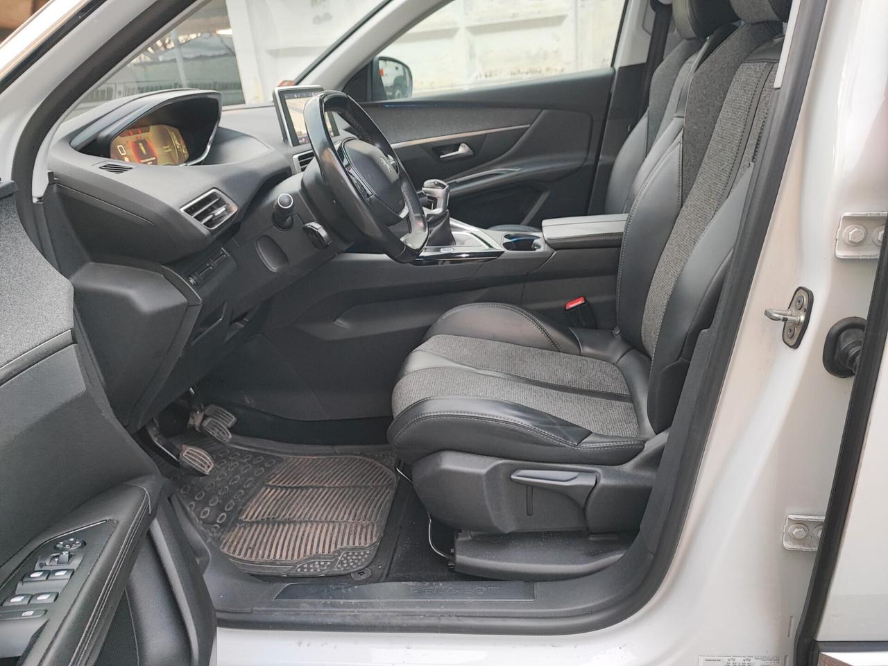 Peugeot 3008 Hdi Euro 6B COME NUOVA