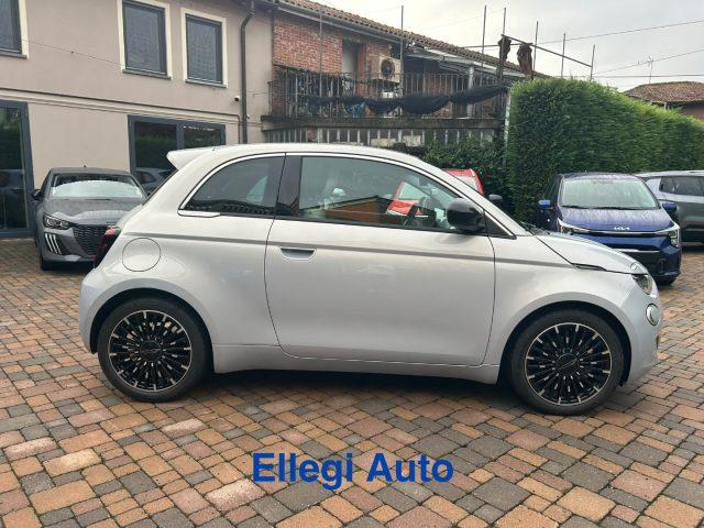 FIAT 500 Berlina Hybrid Icon KM0 + PACK STYLE