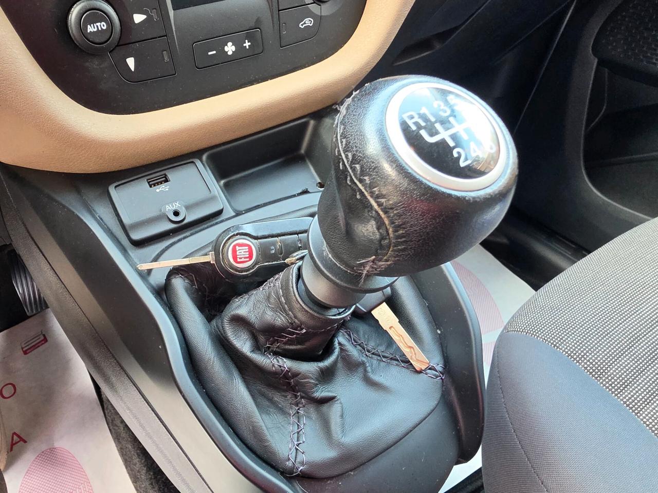 Fiat Dobló 1,6 diesel 05/2015 Cv105