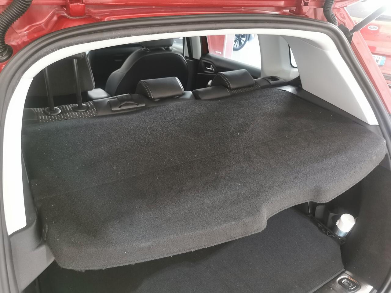 Peugeot 2008 BlueHDi 100 S&S Allure