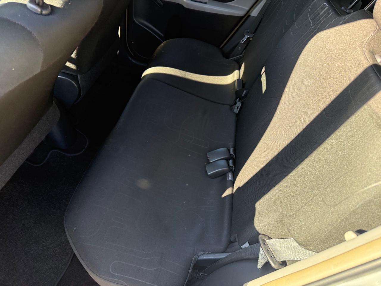 Toyota Yaris 1.0 5 porte 116000 km