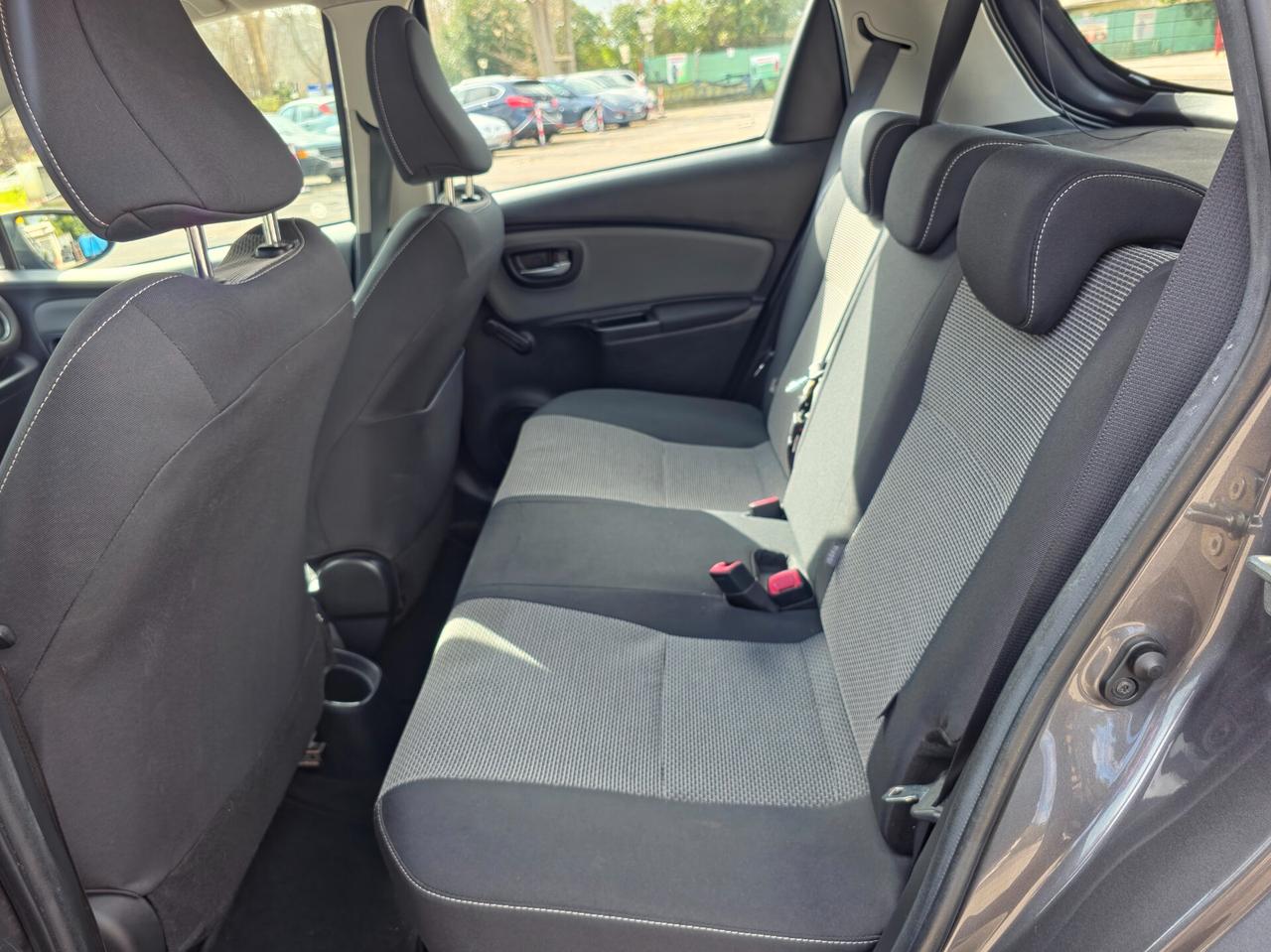 Toyota Yaris 1.5 Hybrid 5 porte Active 2015-E6B Automatico NEO