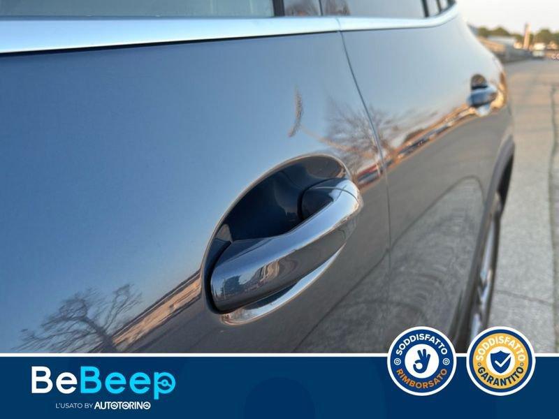 Mercedes-Benz GLA 200 D PREMIUM 4MATIC AUTO