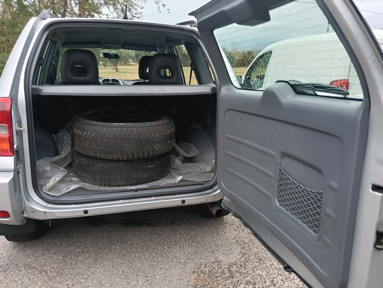 Toyota RAV 4 RAV4 2.0 Tdi D-4D cat 5 porte Sol