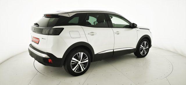 PEUGEOT 3008 Hybrid4 300 e-EAT8 Allure Pack