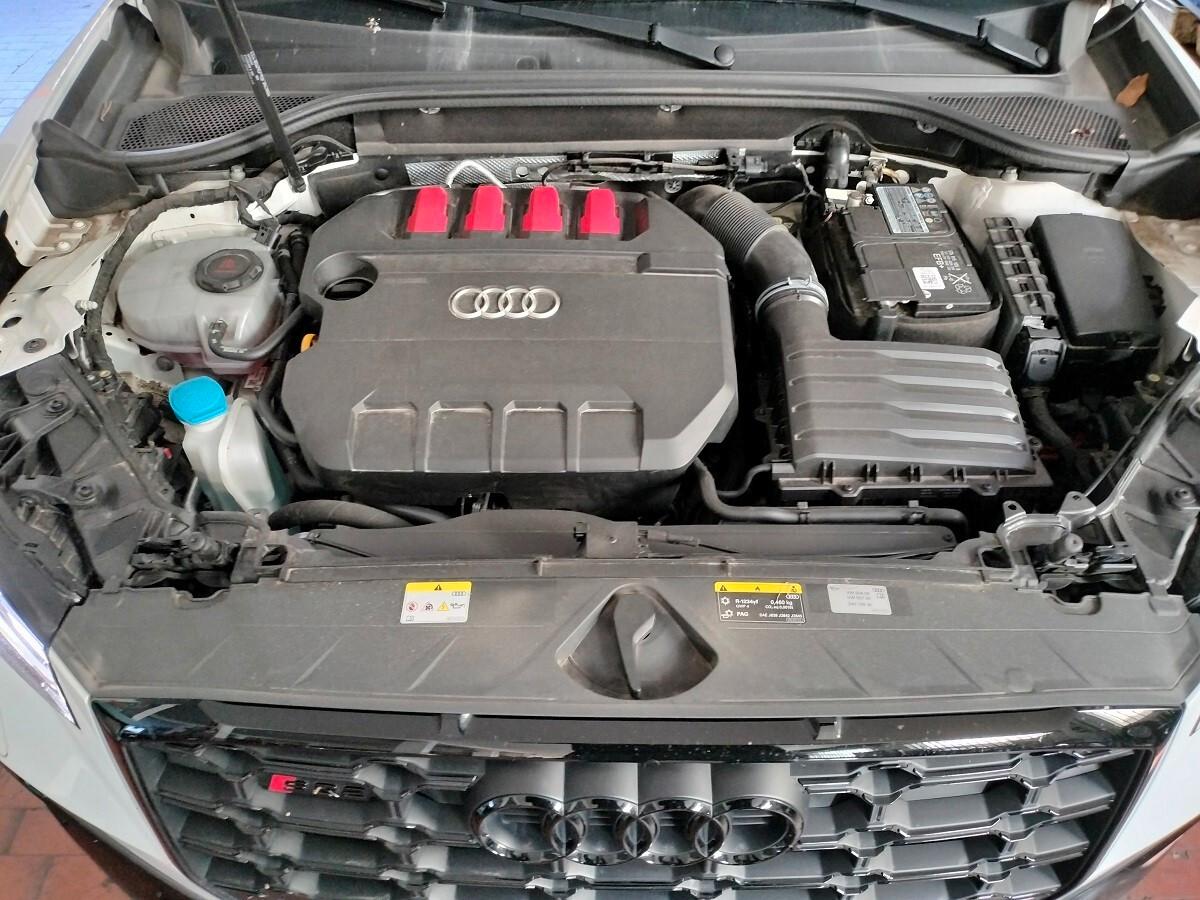 Audi Q2 SQ2 TFSI quattro S tronic sport attitude