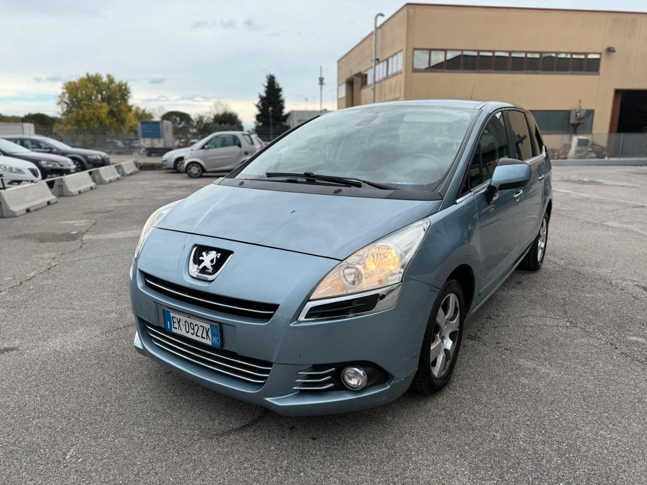 PEUGEOT 5008 2.0 D 7 POSTI 2011 12 MESI DI GARANZIA