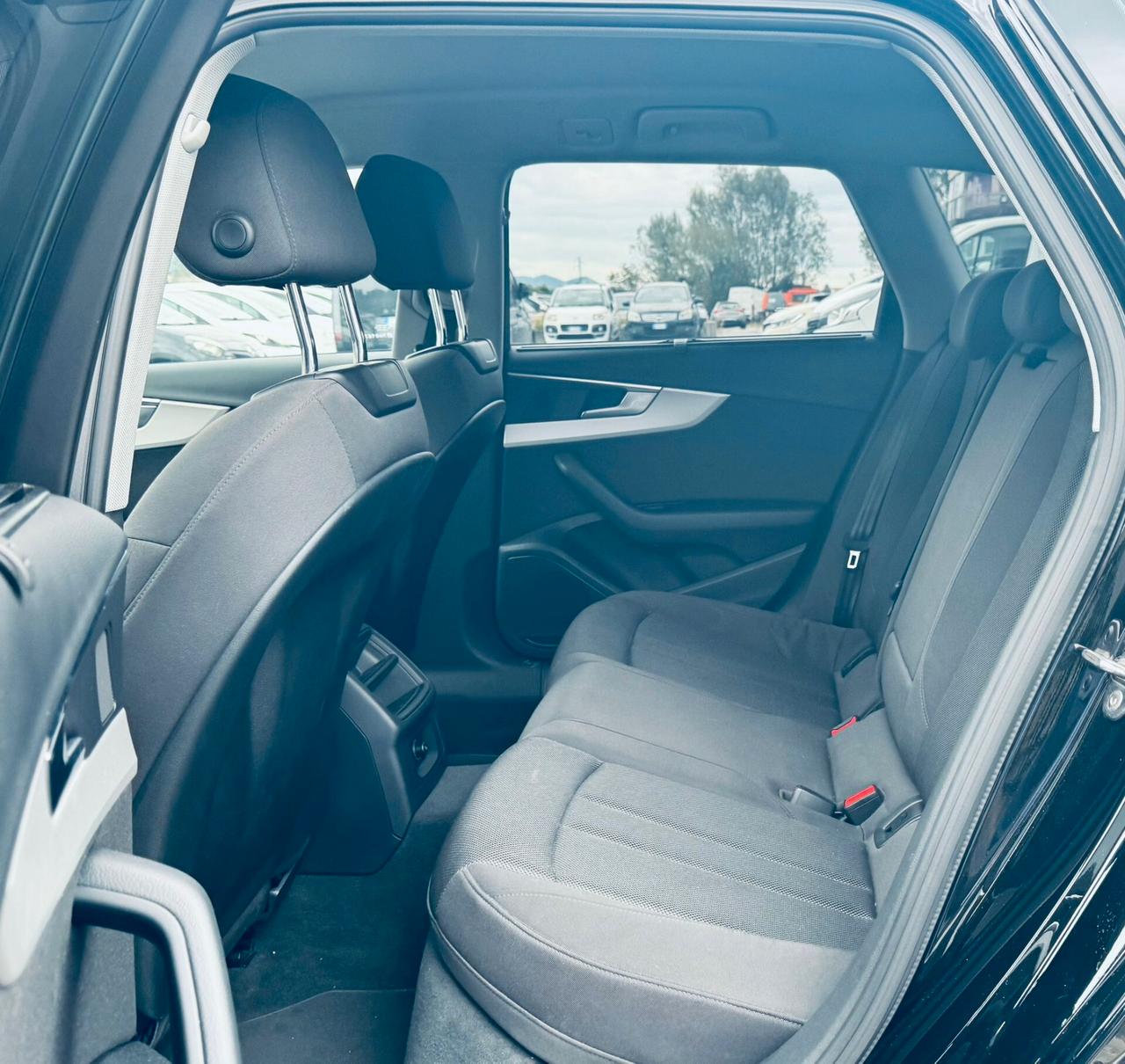 Audi A4 Avant 35 TDI/163 CV S tronic Business Advanced