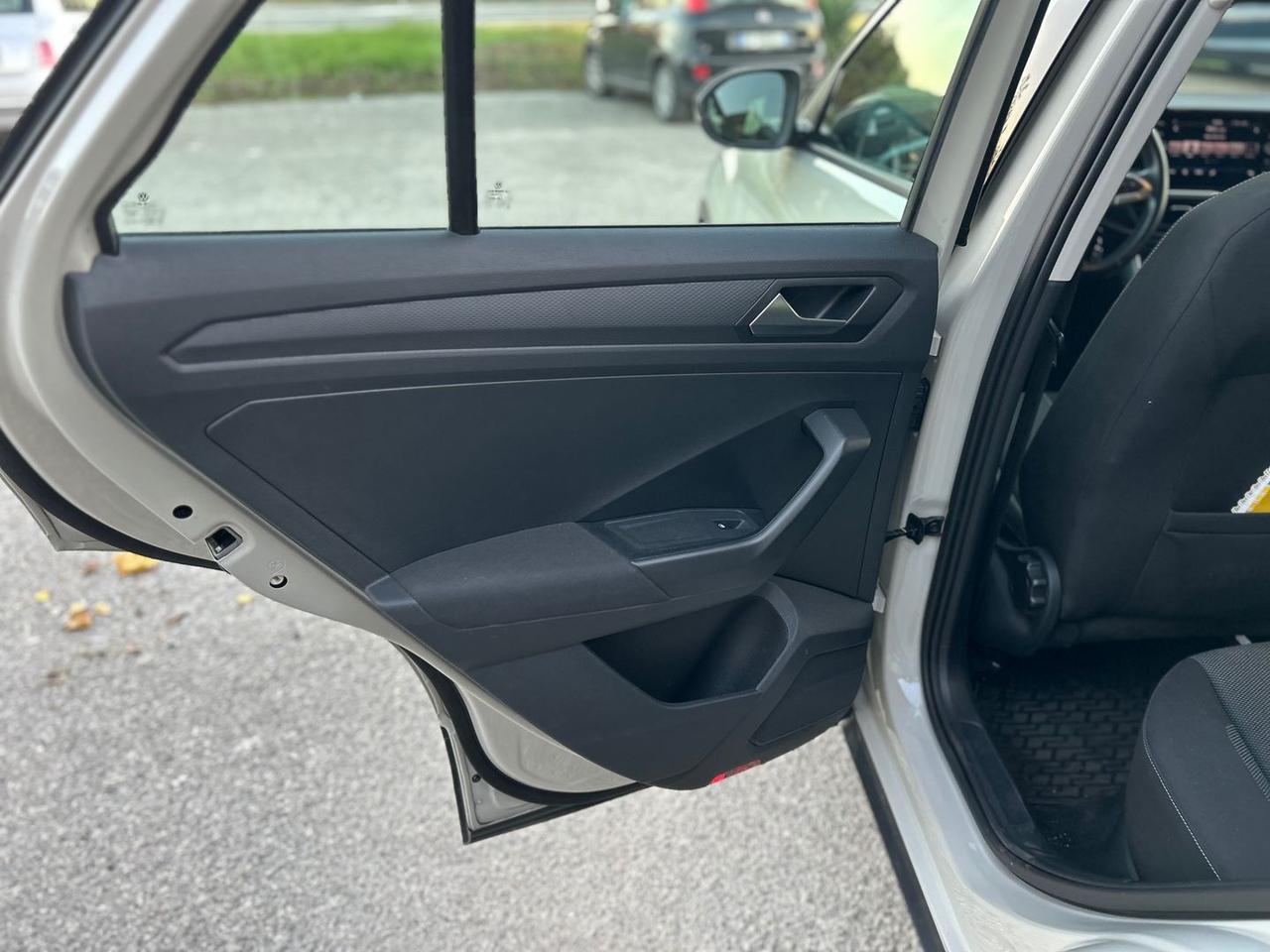 Volkswagen T-Roc Life 1.0 TSI #7689