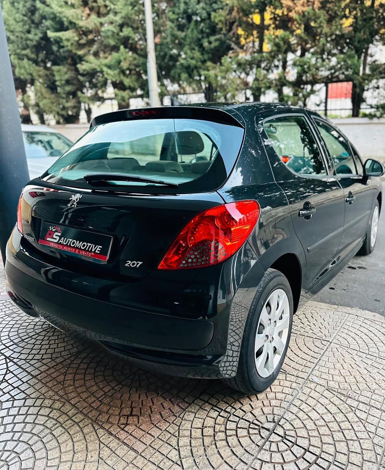 Peugeot 207 1.4 SOLO 120.000KM