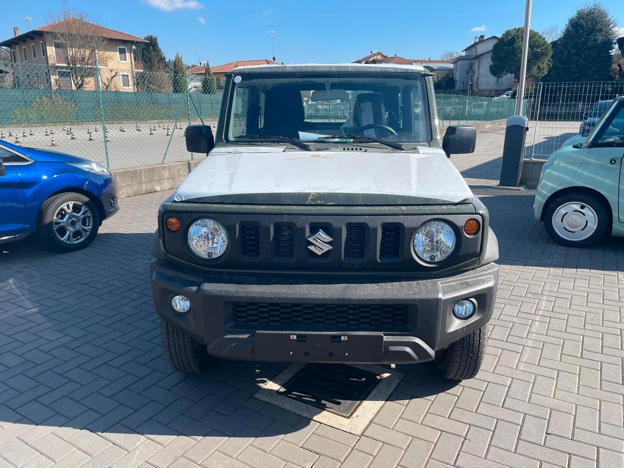 Suzuki Jimny 1.5 4WD --- 4 POSTI AUTOVETTURA