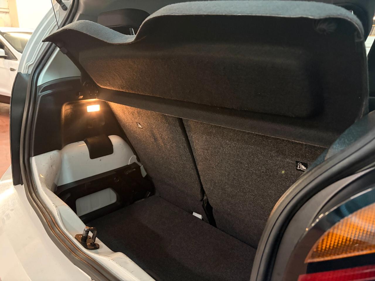 Volkswagen up! 1.0 5p. take